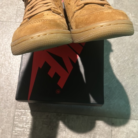 Nike Air Jordan 1 Retro High OG Wheat Men’s size 8.5 - Picture 16 of 16